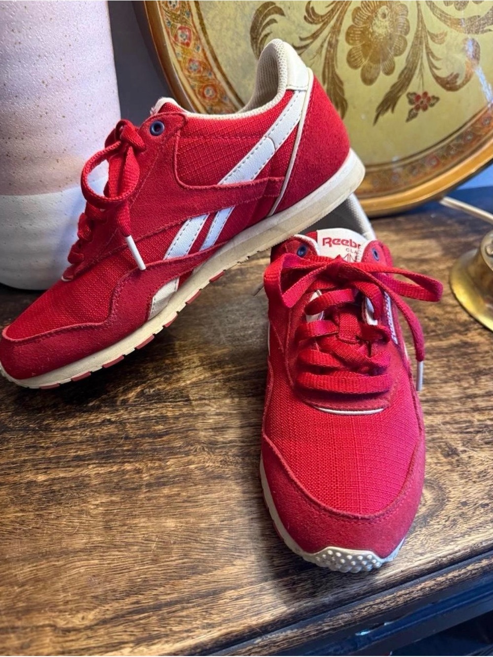 Reebok Classic Nylon Red & White Sneakers US 8